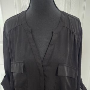 Torrid Size 1 Black 3/4 Roll Tab Sleeve Lightweight Harper Blouse